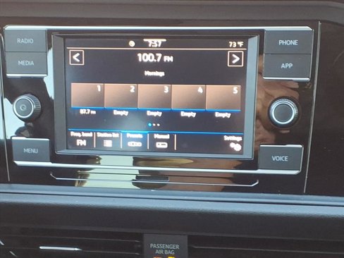 Used 2022 Volkswagen Jetta SE image 20