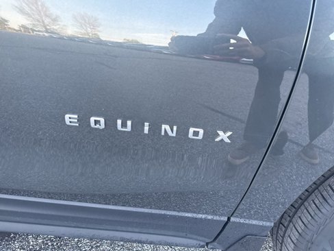 Used 2021 Chevrolet Equinox LT image 10