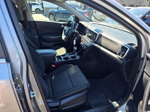 Used 2021 Kia Sportage LX w/ LX Fwd Popular Package image 14
