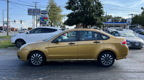 Used 2009 Ford Focus S image 2