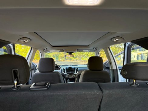 Used 2018 Chevrolet Equinox LT w/ Sun & Infotainment Package image 23