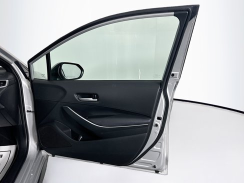 Used 2020 Toyota Corolla SE image 30