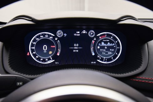Used 2021 Aston Martin DBX image 15