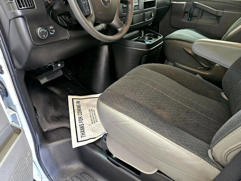 Used 2023 Chevrolet Express 2500 w/ Driver Convenience Package image 15