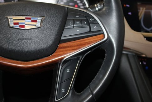 Used 2017 Cadillac XT5 Platinum w/ Driver Assist Package image 20