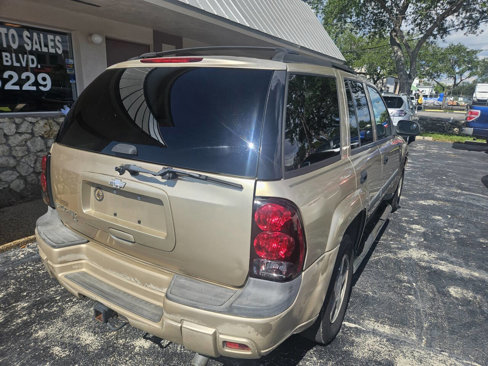 Used 2005 Chevrolet TrailBlazer LS w/ LS Preferred Equipment Group image 5