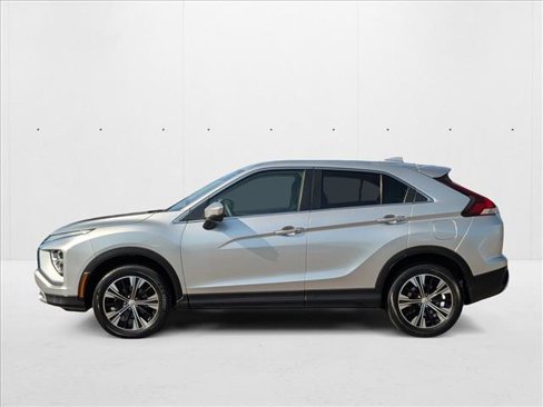 Used 2022 Mitsubishi Eclipse Cross SE image 9