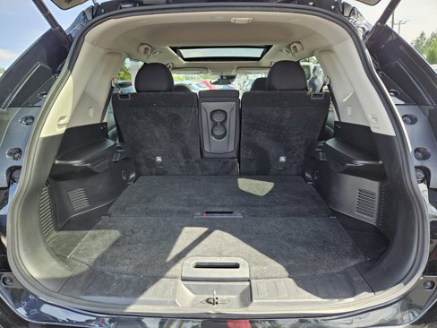 Used 2019 Nissan Rogue S image 14