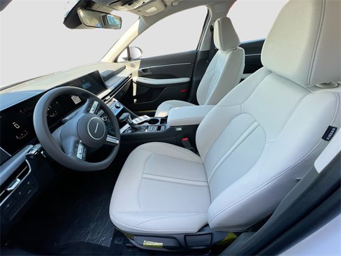 New 2025 Hyundai Sonata SE image 19
