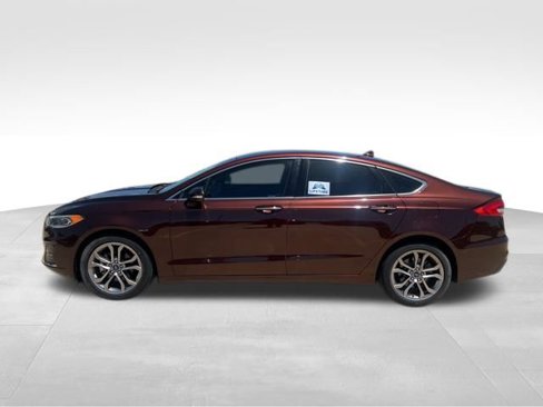Used 2019 Ford Fusion SEL image 4