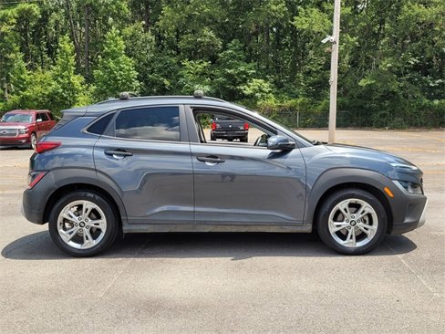 Used 2022 Hyundai Kona SEL w/ Convenience Package image 2