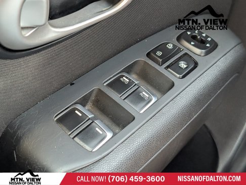 Used 2019 Kia Soul + image 15