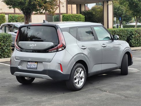 Used 2023 Kia Soul LX w/ Option Group 015 image 5