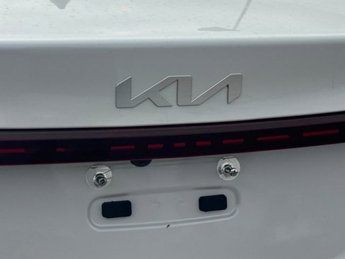 Used 2022 Kia Forte LXS image 18