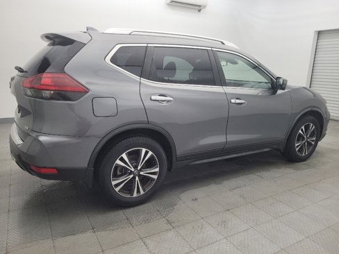 Used 2019 Nissan Rogue SV w/ Premium Package image 10