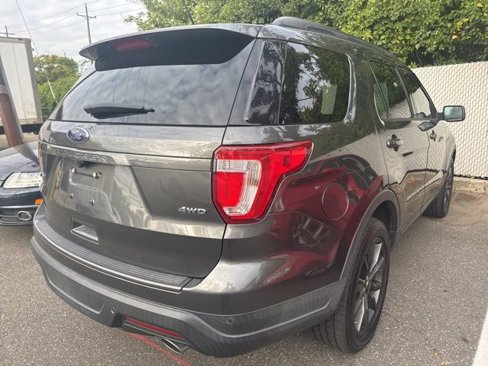 Used 2019 Ford Explorer XLT w/ Equipment Group 202A image 11
