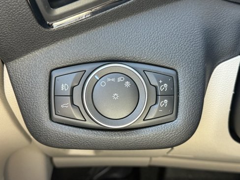 Used 2018 Ford Escape Titanium image 33