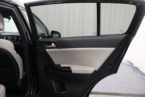 Used 2018 Kia Sportage EX w/ EX Sport Appearance Package image 15