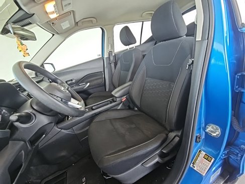 Used 2024 Nissan Kicks SV image 11