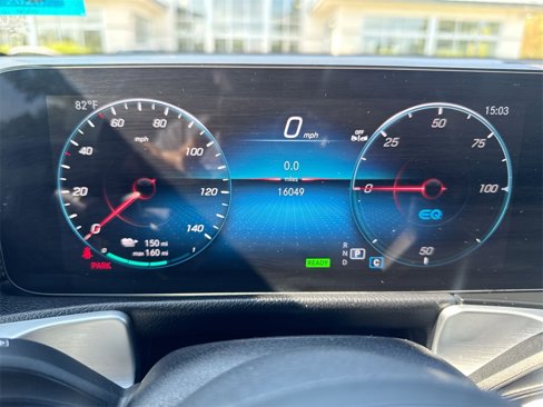Used 2023 Mercedes-Benz EQB 300 4MATIC image 15