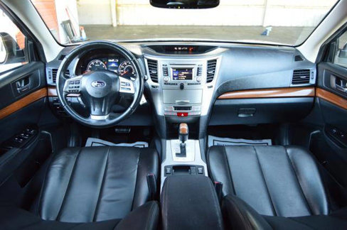 Used 2013 Subaru Outback 2.5i Limited w/ Moonroof Pkg image 14
