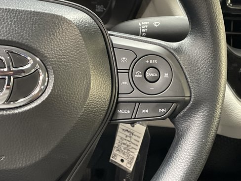 Used 2025 Toyota Corolla LE image 20