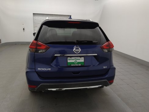 Used 2018 Nissan Rogue SV image 6