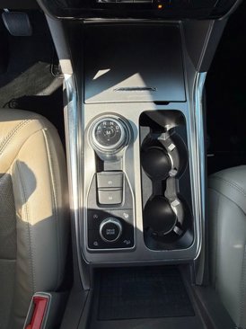 Used 2021 Ford Explorer Platinum w/ Equipment Group 601A image 22