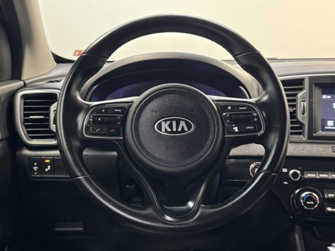 Used 2018 Kia Sportage EX image 8