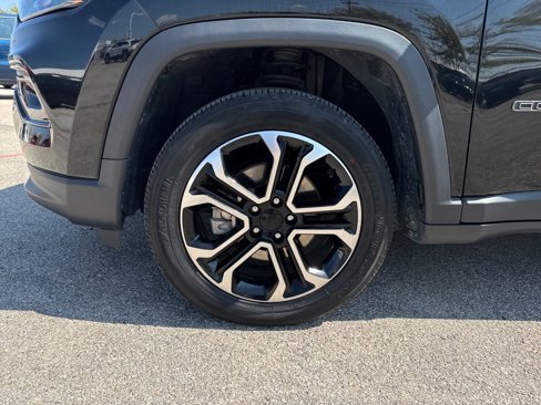 Certified 2022 Jeep Compass Limited image 35