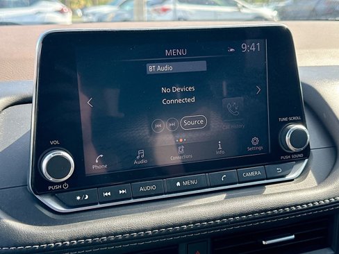 Used 2023 Nissan Rogue SV image 15