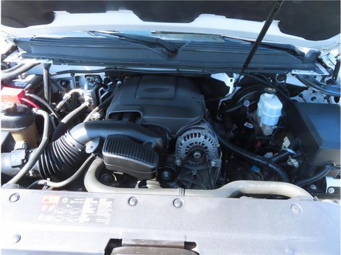 Used 2013 Chevrolet Suburban LTZ image 22