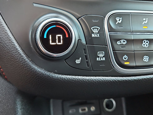 Used 2024 Chevrolet Equinox RS image 16