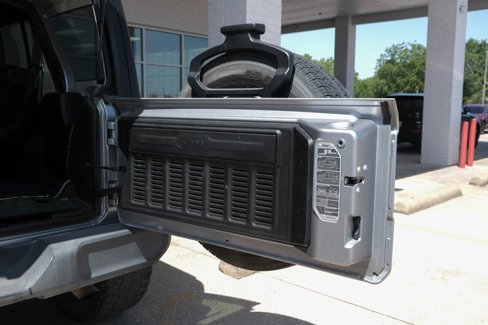 Used 2018 Jeep Wrangler Unlimited Sport S image 27