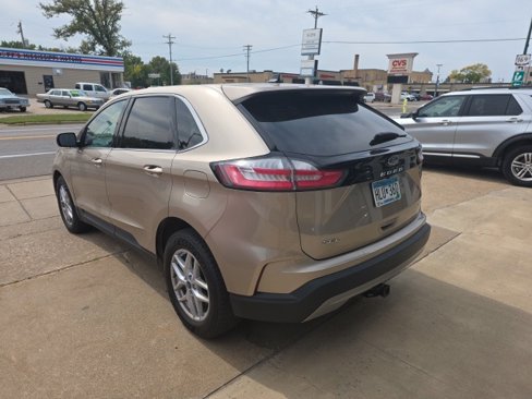Used 2021 Ford Edge SEL w/ Cargo Accessory Package image 6