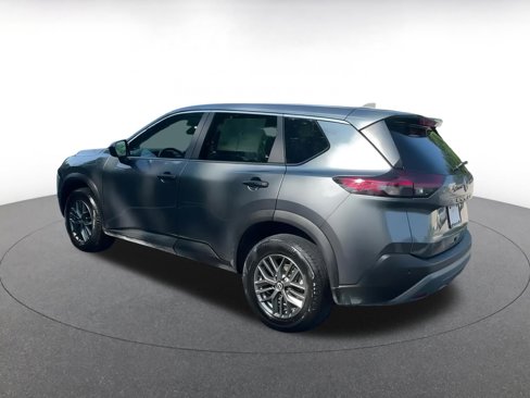 Used 2023 Nissan Rogue S image 10