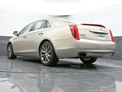 Used 2013 Cadillac XTS Luxury image 26