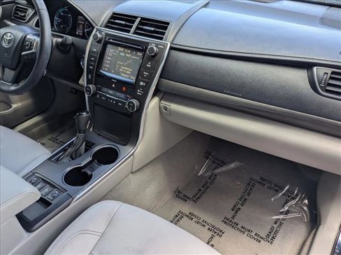 Used 2017 Toyota Camry XLE image 22