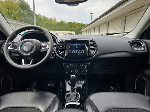 Used 2021 Jeep Compass Latitude image 12