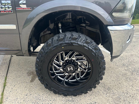 Used 2018 RAM 2500 Laramie image 9