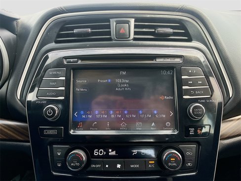 Used 2018 Nissan Maxima Platinum image 15