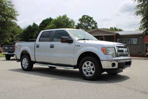 Used 2014 Ford F150 XLT w/ XLT Chrome Package image 3