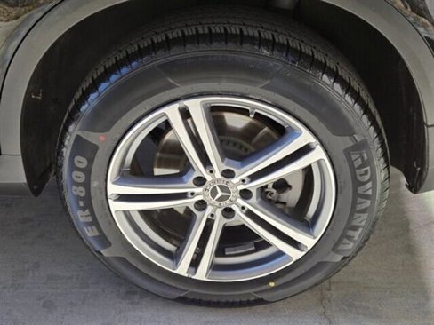 Used 2021 Mercedes-Benz GLC 300 image 10