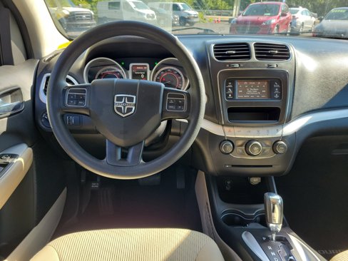 Used 2017 Dodge Journey SXT w/ Comfort/Convenience Group image 10