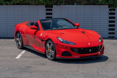 Used 2022 Ferrari Portofino M image 11