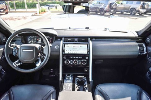 Used 2019 Land Rover Discovery HSE image 14