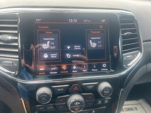 Used 2020 Jeep Grand Cherokee Altitude image 16