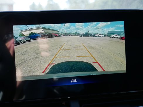 New 2025 Chevrolet Trax RS w/ Sunroof Package image 27