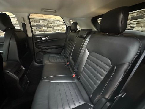 Used 2017 Ford Edge SEL w/ Equipment Group 201A image 27