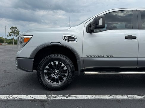Used 2017 Nissan Titan PRO-4X image 10